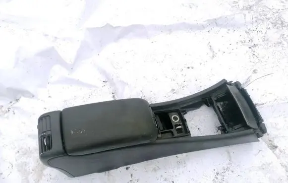 Mercedes-Benz C W203 Armrest A2036800852 DBBY021102