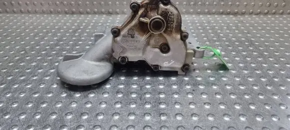 Audi A6 S6 C6 4F Oil pump S18031594 06E115105G