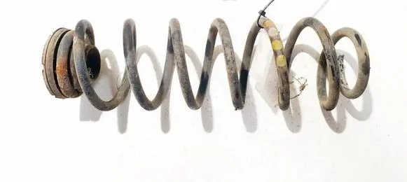 Volkswagen Polo IV 9N3 Rear coil spring