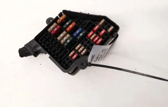 Audi A6 S6 C6 4F Fuse box set