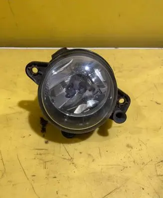 Volkswagen Polo IV 9N3 Front fog light