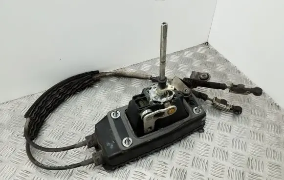 Volkswagen Fox Gear shifter/selector 5Z0803803