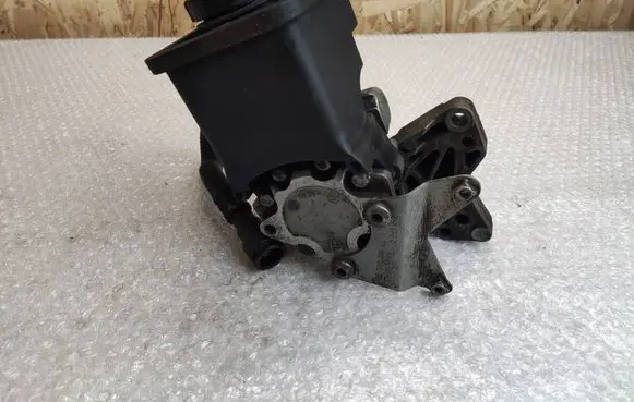 Power steering pump