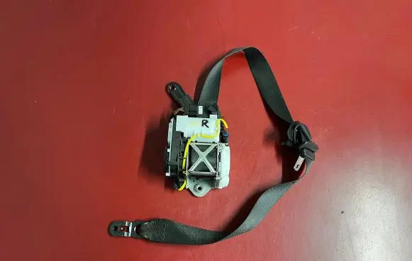 BMW X4 G02 Front seatbelt 7469962 S2746996208