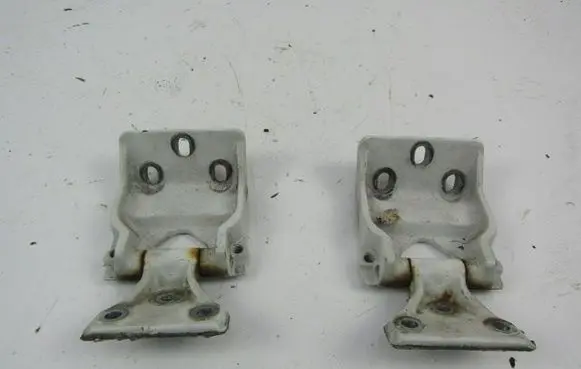 Mercedes-Benz Vito Viano W638 Tailgate/trunk/boot hinge 