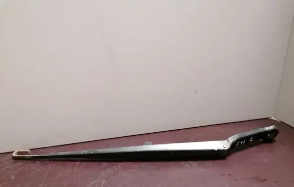 BMW 3 E46 Front wiper blade arm 61617003931