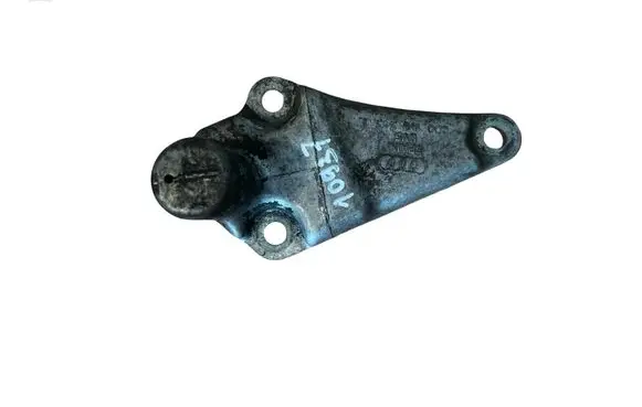 Engine mounting bracket