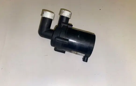 Volkswagen PASSAT B7 Electric auxiliary coolant/water pump 9021575A