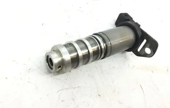 BMW 6 F12 F13 Camshaft vanos timing valve 8605123