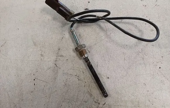 Mercedes-Benz C AMG W204 Exhaust gas temperature sensor 05149258AB
