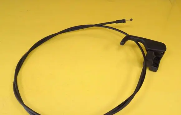 Volkswagen PASSAT B4 Engine bonnet/hood lock release cable 357823531 3A1823533