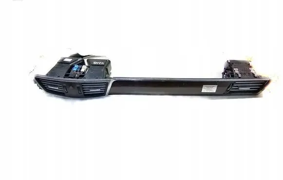 Mercedes-Benz E W212 Dash center air vent grill A2128302554