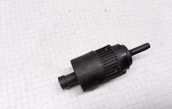 Renault Espace III Windscreen/windshield washer pump 7700821782