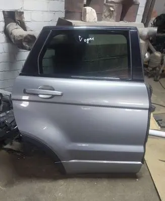 Land Rover Evoque I Rear door LRC949