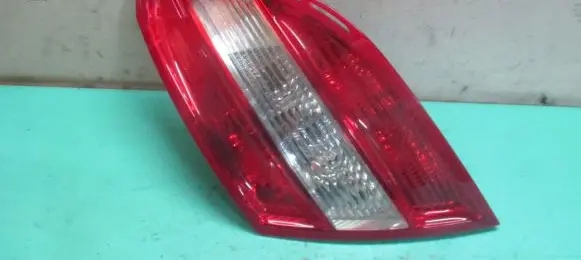 Mercedes-Benz C W204 Rear/tail lights 2048200264R