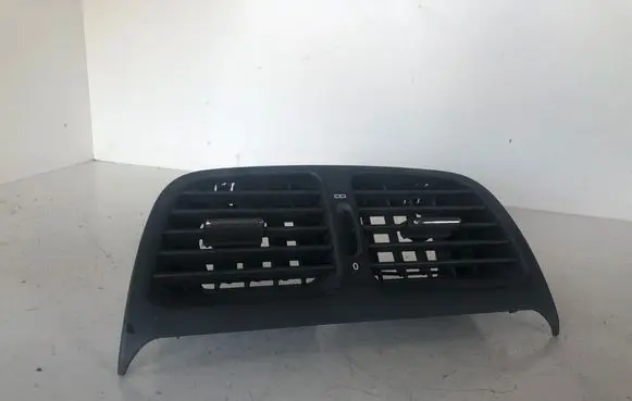 Volkswagen PASSAT B6 Dash center air vent grill PCABS