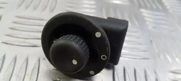 Renault Laguna II Wing mirror switch 8200002442a