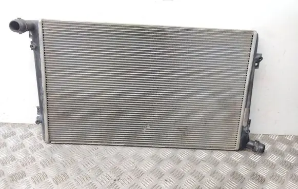 Volkswagen Caddy Coolant radiator 3C0121253S