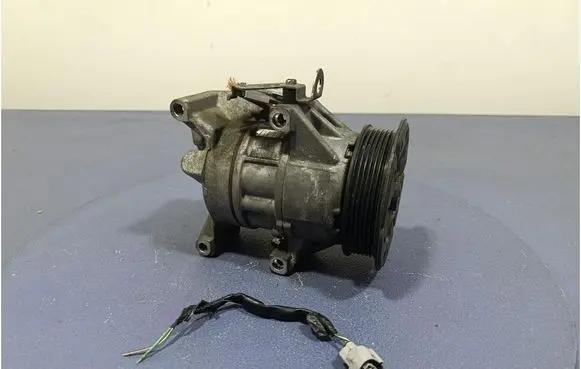 Toyota Auris 150 Air conditioning (A/C) compressor (pump) 4472602330