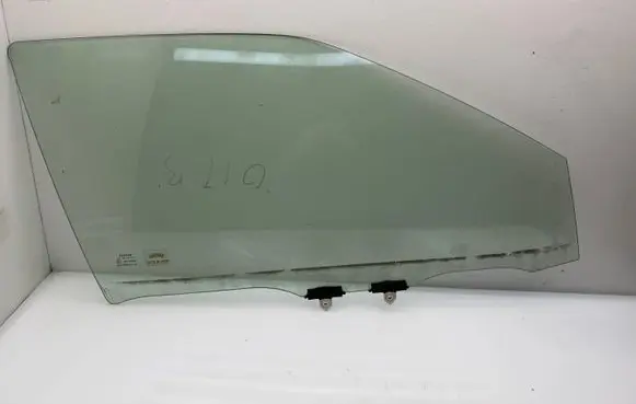 Toyota Yaris Cross Front door window glass four-door