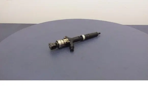 Toyota Corolla E110 Fuel injector 23670-27020