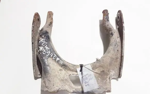 Peugeot 407 Front lower control arm/wishbone 446328e