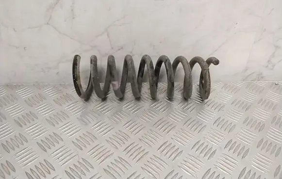 Mercedes-Benz C W204 Rear coil spring