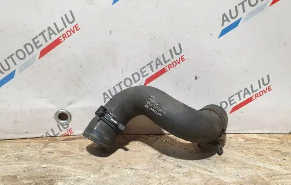 BMW 2 F45 Engine coolant pipe/hose 7617368 17127617368