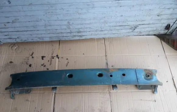 Ford Focus Front bumper support beam 