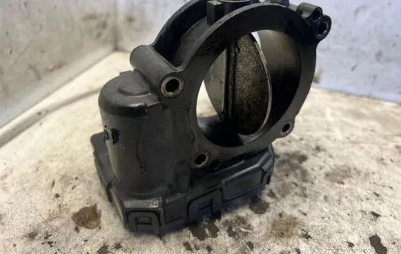 Mercedes-Benz C W204 Throttle body valve A6510900070