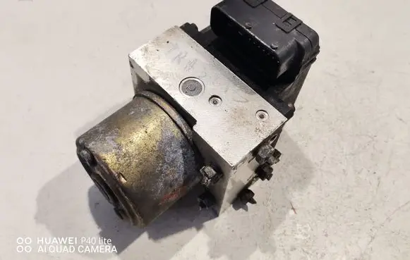 Hyundai Trajet ABS Pump 589103A100 0060130017