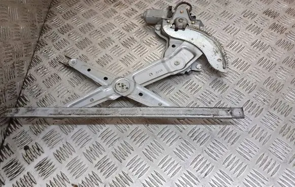 KIA Carens I Front door window regulator with motor XH004PO