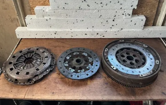 BMW 3 E90 E91 Clutch set kit