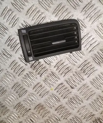 Toyota Avensis T250 Dashboard side air vent grill/cover trim