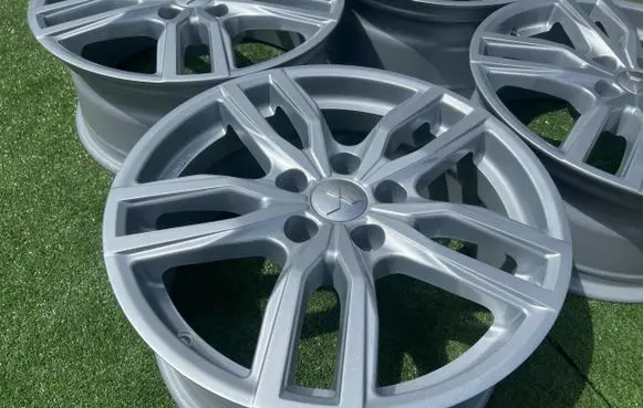 Mitsubishi ASX R17 alloy rim 