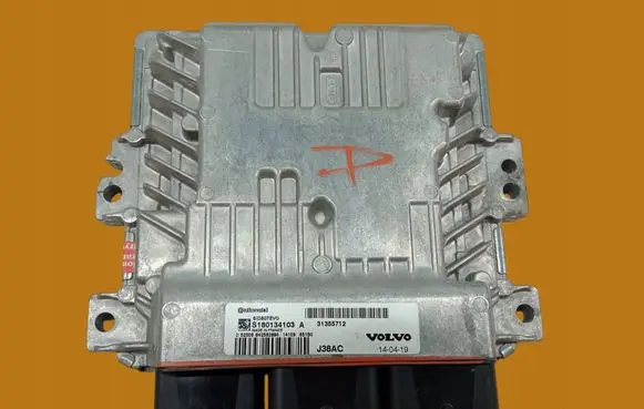 Volvo V40 Engine control unit/module 31355712