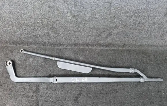 Audi A8 S8 D2 4D Front wiper blade arm 4D1955407L