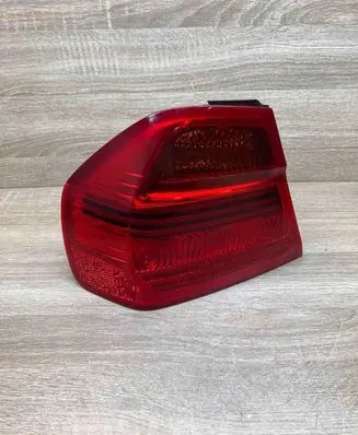 BMW 3 E90 E91 Tailgate rear/tail lights 6937457