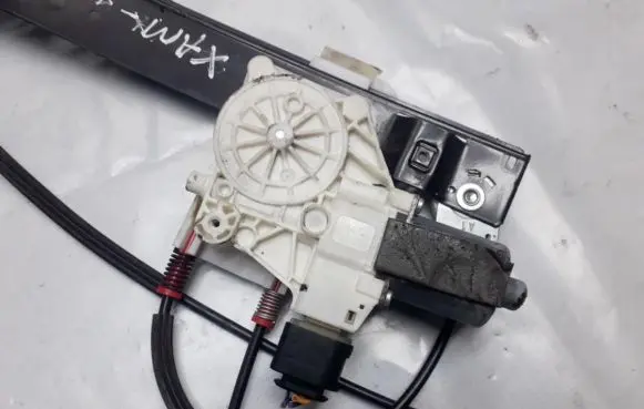 Ford S-MAX Rear door window regulator motor 0130822287