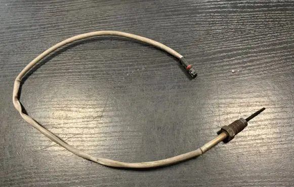 BMW 1 E81 E87 Exhaust gas temperature sensor 7557705