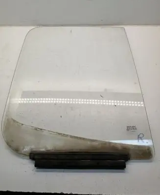 Ford Transit Front door window glass four-door 43R00022