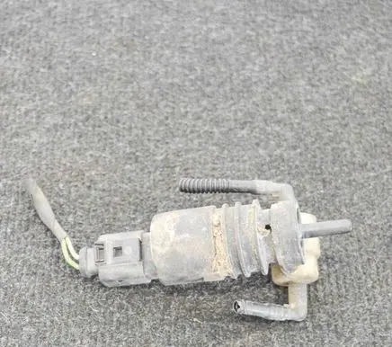 Audi A3 S3 8P Windscreen/windshield washer pump