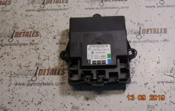 Mercedes-Benz B W245 Door control unit/module A1698203185