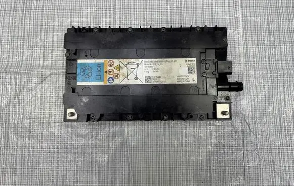 Maserati Grecale Hybrid / Electric Car Battery Cell 670162269