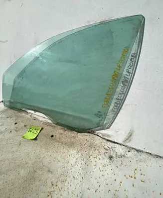 Ford Focus Front door window glass four-door DOT27M23100AS2 43R001057