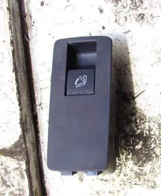 Toyota Auris E180 Seat control switch 322225228