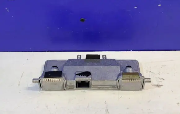 Windshield/windscreen camera