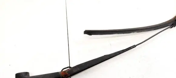 Citroen C4 I Picasso Front wiper blade arm 9686640480
