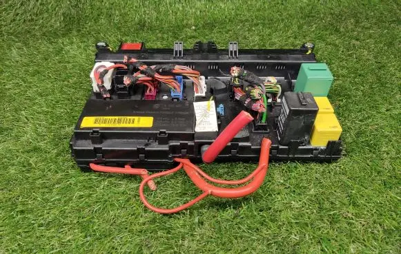 Land Rover Range Rover L322 Power management control unit 8380407