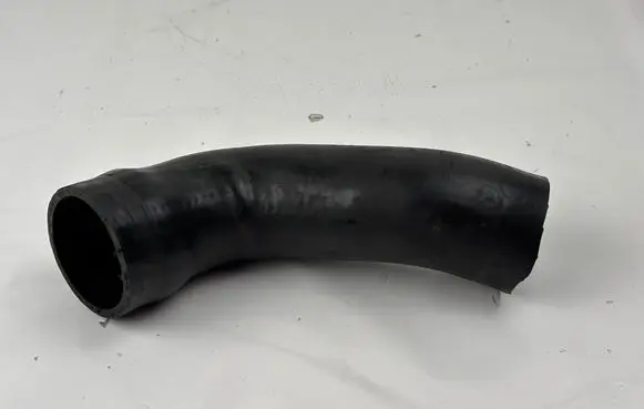Intercooler hose/pipe